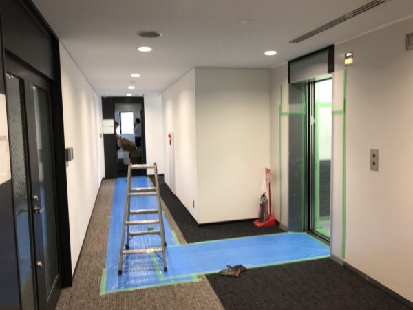 オフィスビル事務所内装解体工事
